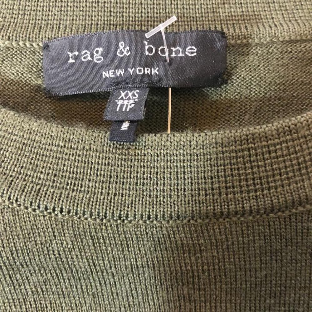 Juliette Barnes' Rag & Bone Colorblock Pullover - Picture 3 of 7
